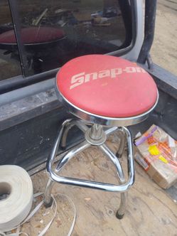 Snap on chair  70