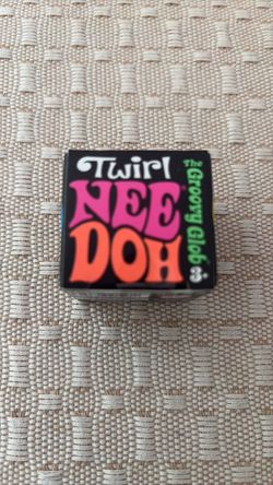 Twirl Needoh mini