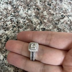 Neil Lane 1 1/8 Carat Diamond Ring 