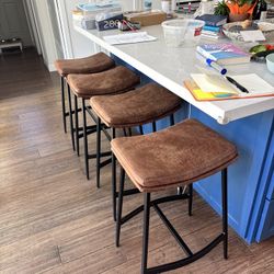 Bar Stools (4) Like new