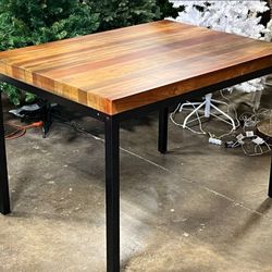 Hernwood Dining Table – Brown (Threshold) 