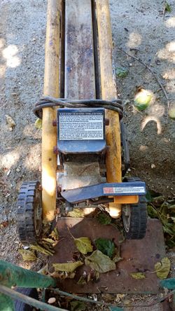 Ryobi 4 ton log splitter works good $75