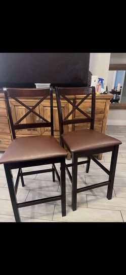 2 Bar Chairs