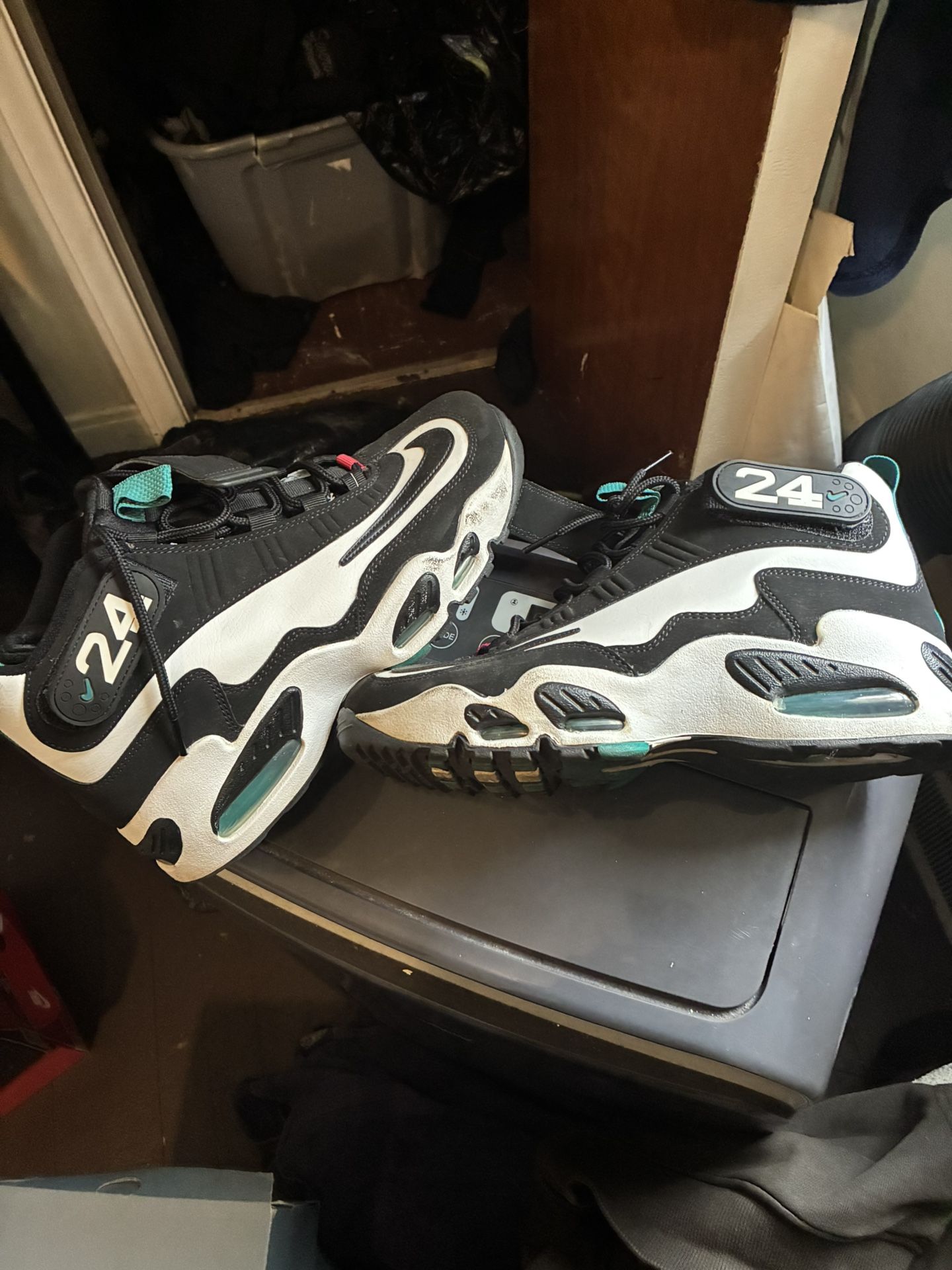 9.5 Out Of 10 Condition All Size 9 Og Box 