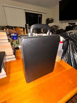*New* Black Leather Vertical Attaché/Portrait Briefcase W/ Detachable Shoulder Strap