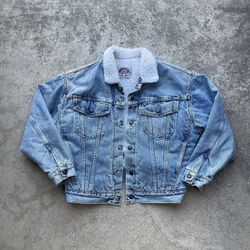 Vintage 1982 Levi’s Type 3 Trucker Sherpa Lined Denim Jacket Womens 
