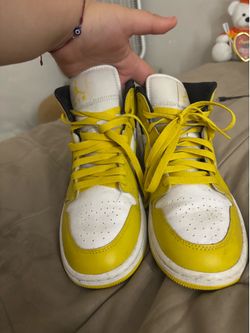 Nike tops