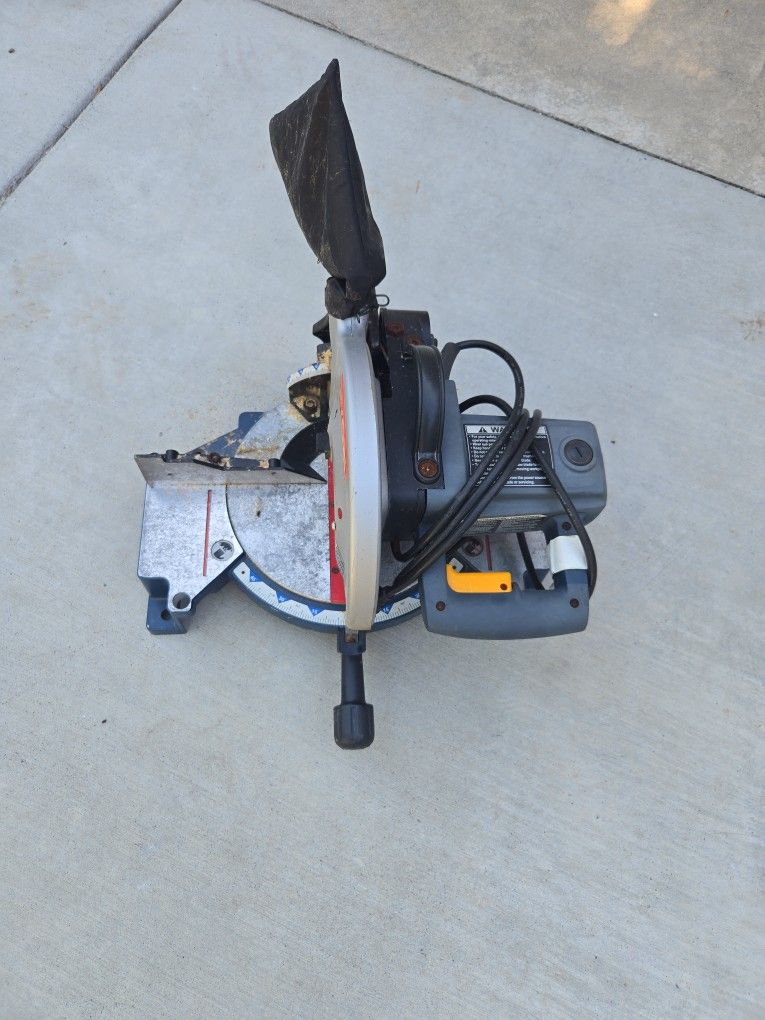 Ryobi Saw