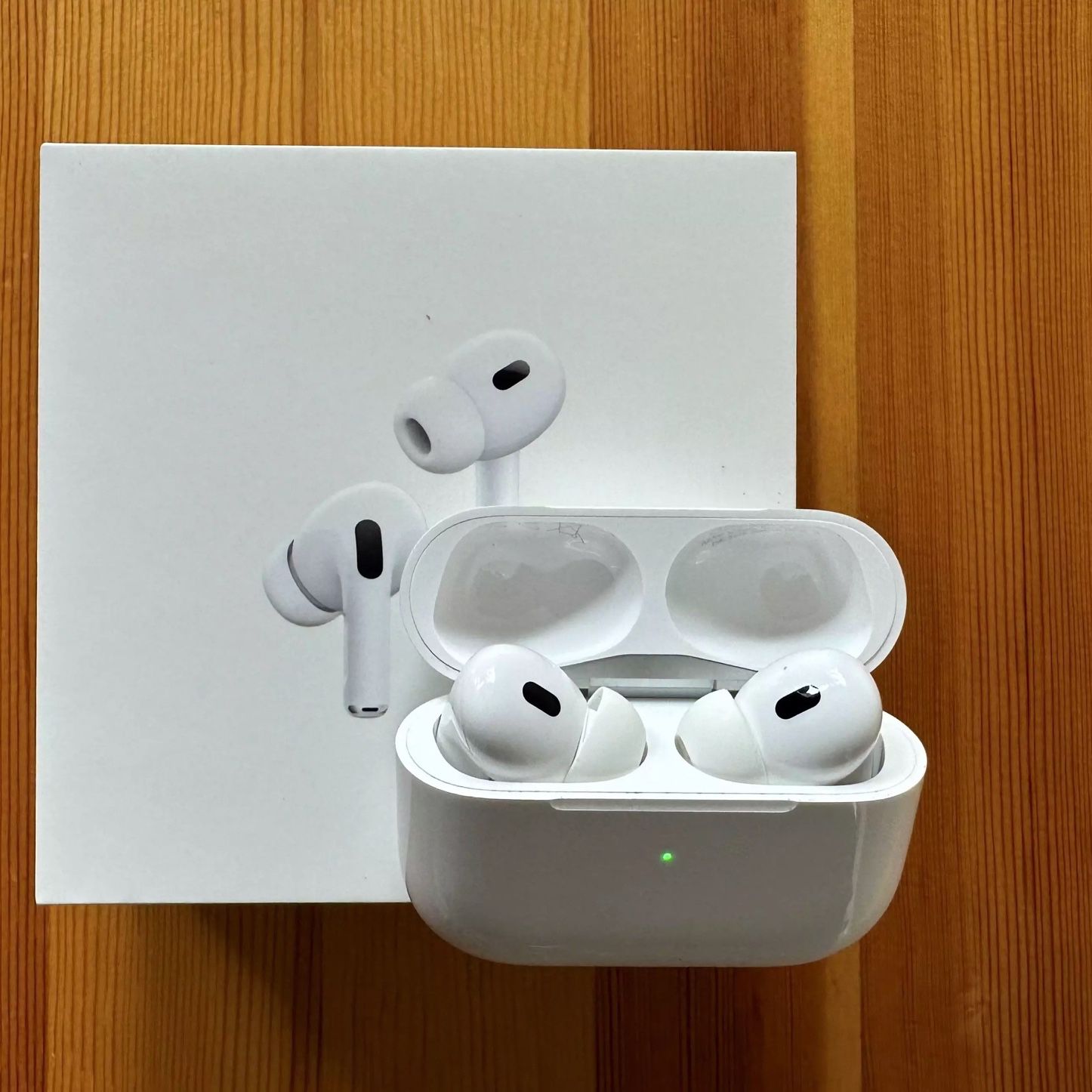 Airpods Pro 2 BRAND NEW (NEGOTIABLE)