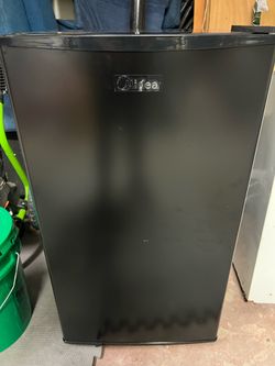 Mini Fridge BRAND NEW