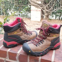 KEEN UTILITY  BOOTS SIZE 9D