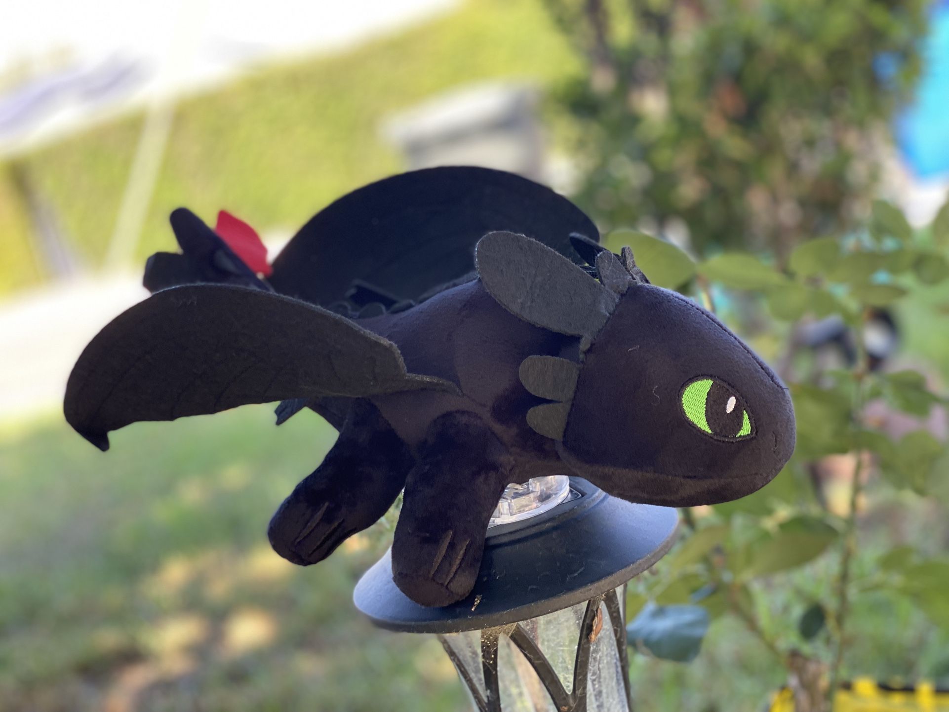Night Fury (Toothless) & Light Fury Plushies