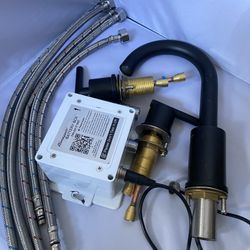 Charmingwater Touchless Bathroom Faucet for 3 Hole, 8 Inch Widespread Bathroom Sink Faucet with Automatic Sensor, 2-Handle Basin Mixer Vanity Taps wit