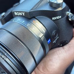 Sony Rx10 Iv For Sale. 1300$ Like New. 
