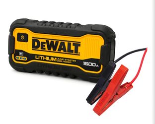 Dewalt 1600 Amp battery starter / battery pack with flash light