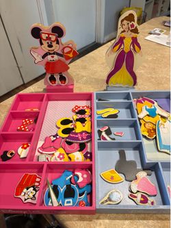 Melissa and doug magnetic dress up toys