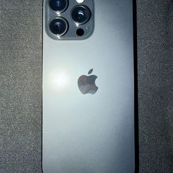 iPhone 15 Pro Max 1TB Unlocked – Excellent Condition 🔥