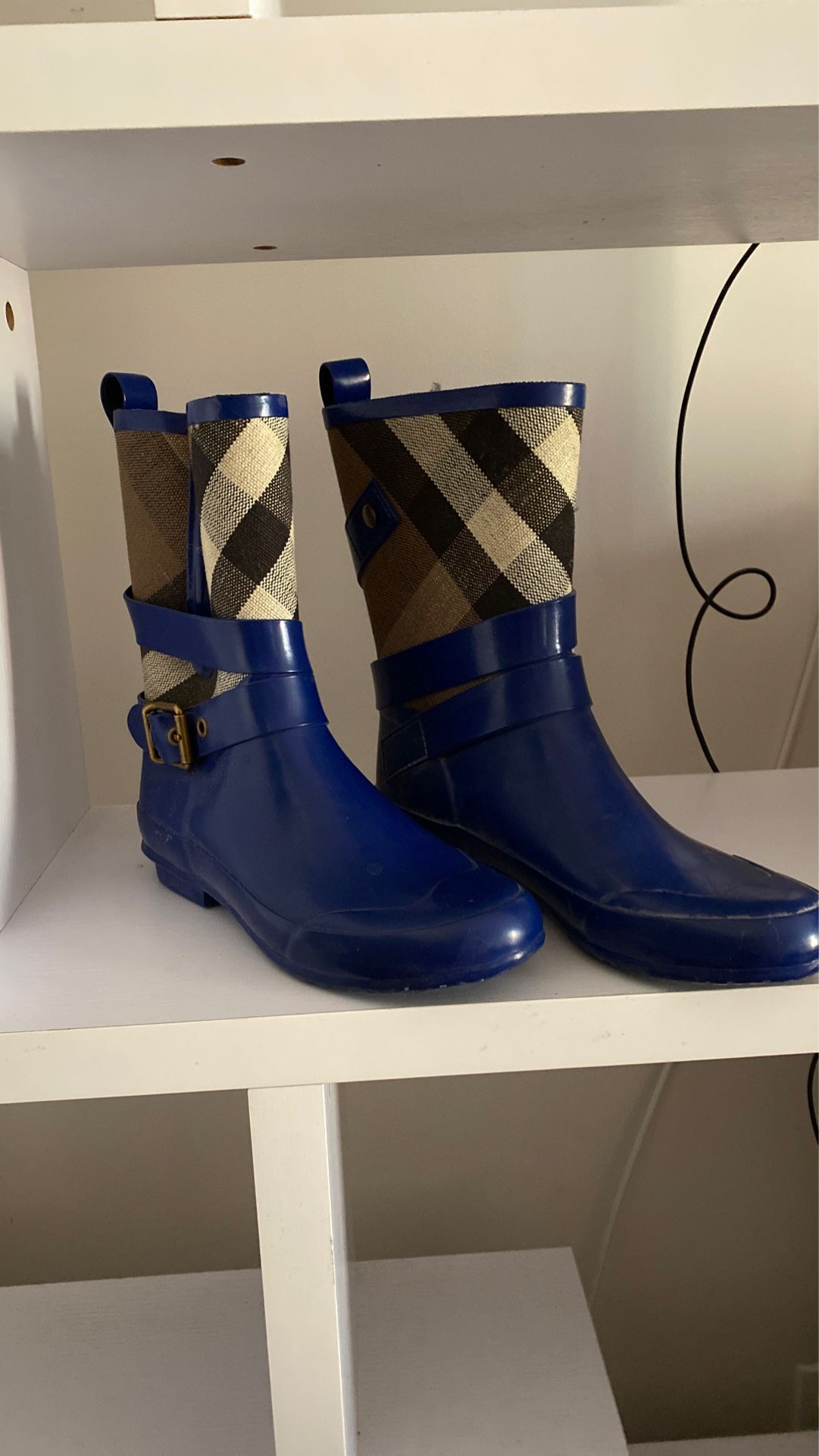 Burberry Women’s Rain boots, size 37