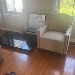 TV - Mirror - Arm Chair 