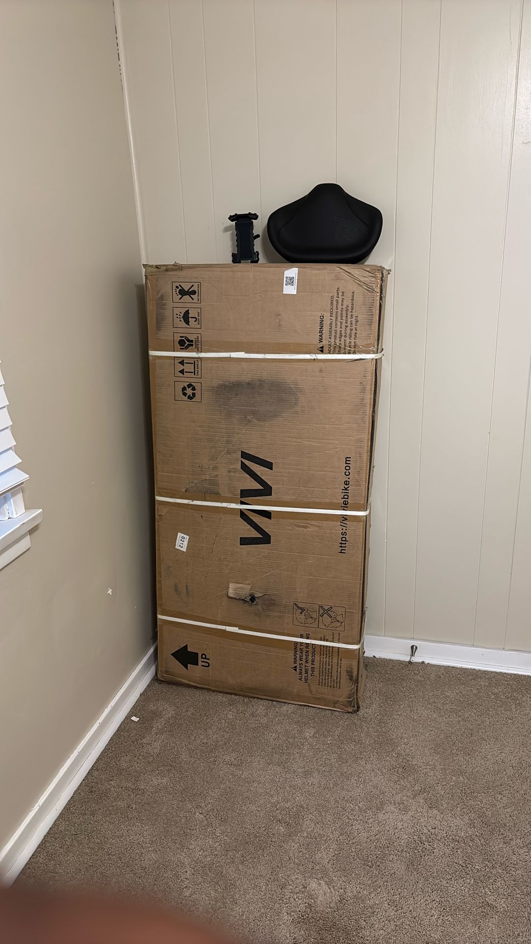 E-bike New Good Condition With iPhone Or Android Cellphone Holder And Bike Seat