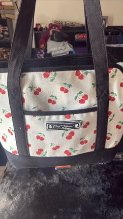 Small animal pet bag carrier medium size Betsy Johnson very good material and good quality