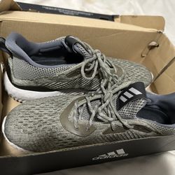 Alphabounce em store running shoes