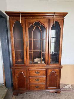China Cabinet (BEST OFFER)
