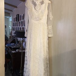 Vintage Wedding Dress With Lace And Train