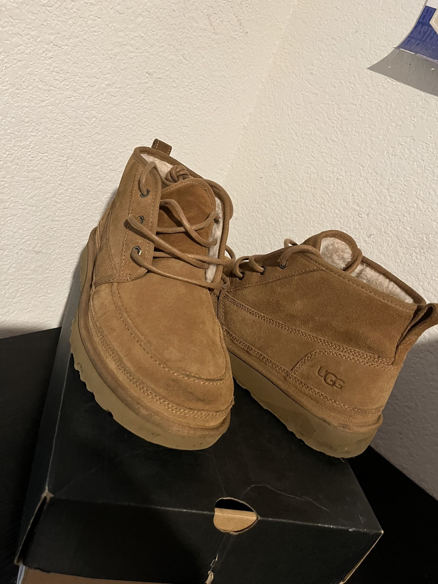 Men Nemuel Uggs
