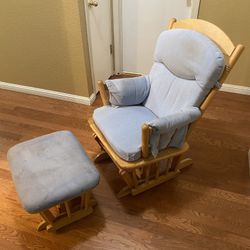 Rocking chair And Ottoman 