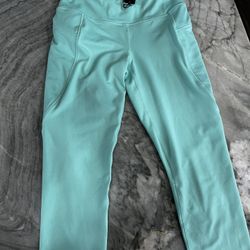 Hylete Women’s Workout Pants, Nimbus, Cropped Leggings, Small, Mint Green 