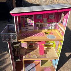 4Ft Doll House 