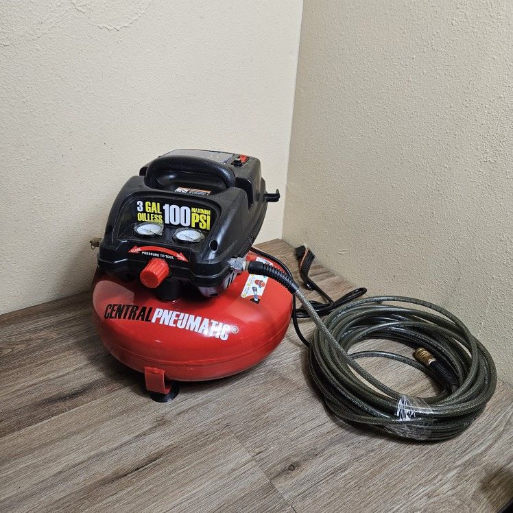LIKE NEW Central Pneumatic Air Compressor 100psi - 1/3 hp - 3 gal