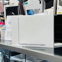 MacBook Air 13in M4 Chip 256gb 