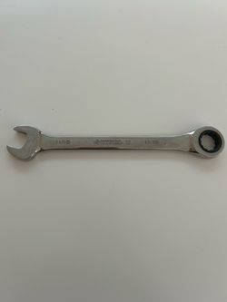 Husky 11/16 Combination Ratcheting Wrench