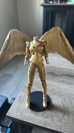 Wonder Woman figure