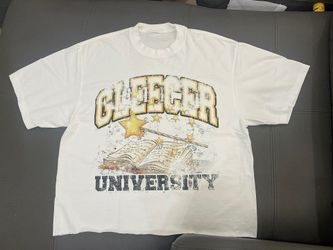 Oversized Cropped Graphic Gleecer Tee