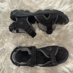 Men shoes size 11