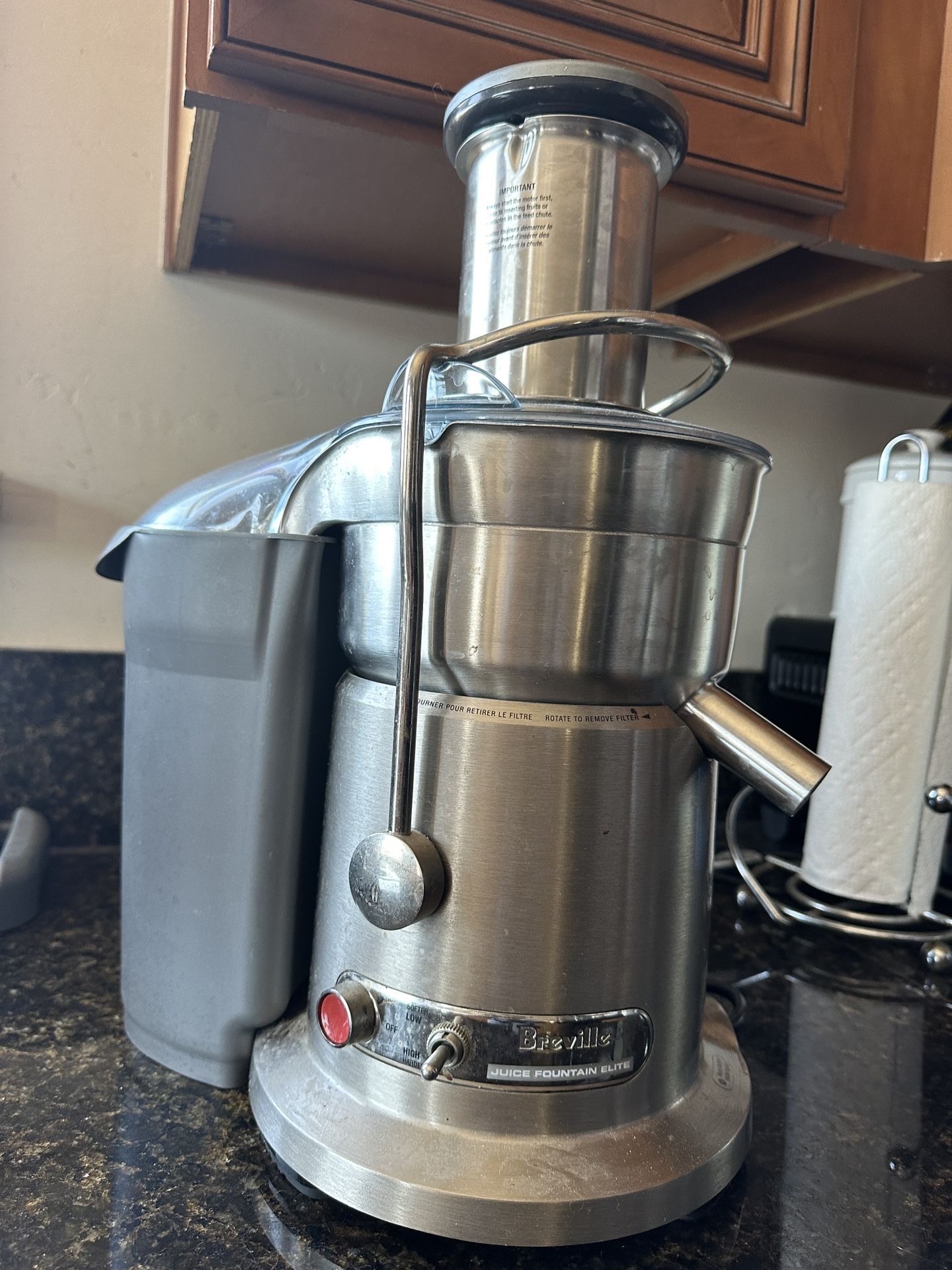 Breville Juice Fountain Elite Juicer, Brushed Stainless Steel, 800JEXL