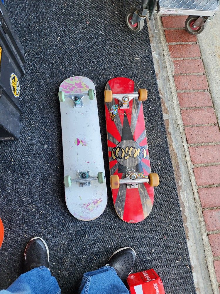 Skateboard