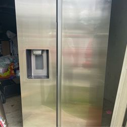Samsung Refrigerator Side- by - Side