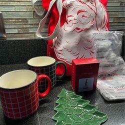 🎄Hallmark Christmas Gift Set w/ Canvas Santa Bag - $15