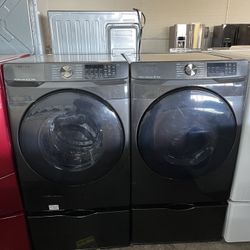 Samsung Washer & Electric Dryer Set with Pedestal