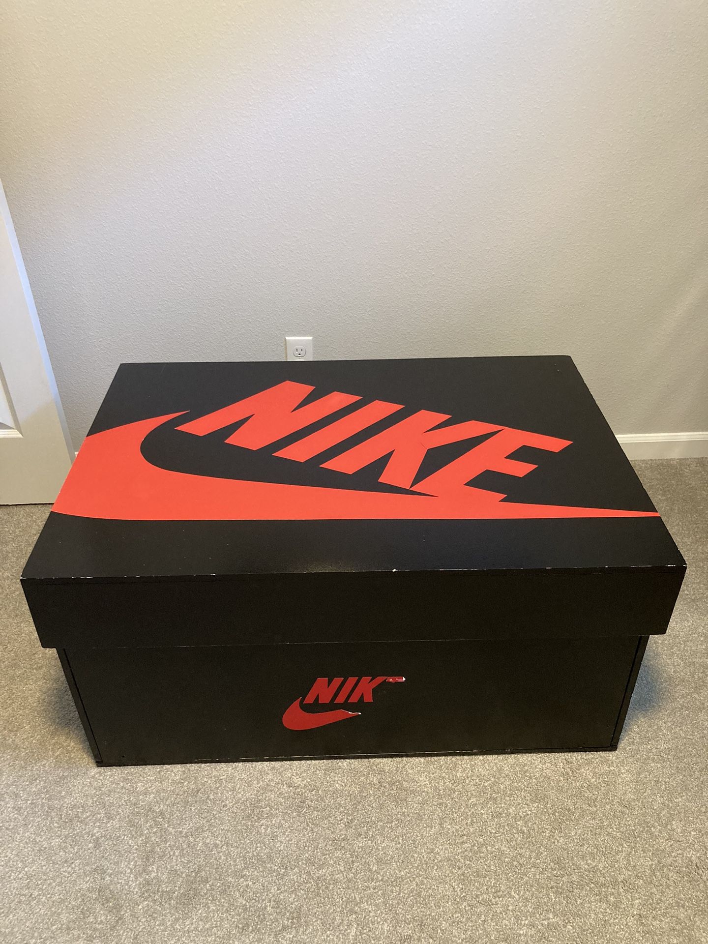 Giant Nike/ Jordan Retro Shoe Box