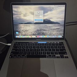 2022 MacBook Pro 13 FOR SALE!! DJ READY!!