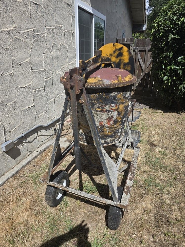 Cement Mixer / Brick Maker
