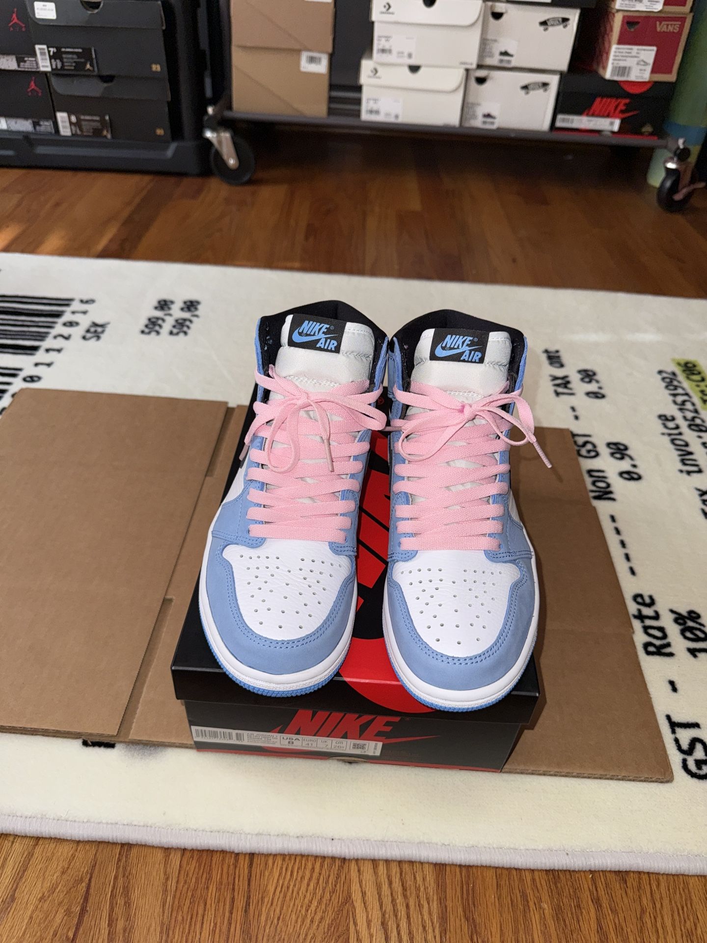 Air Jordan 1 University Blue