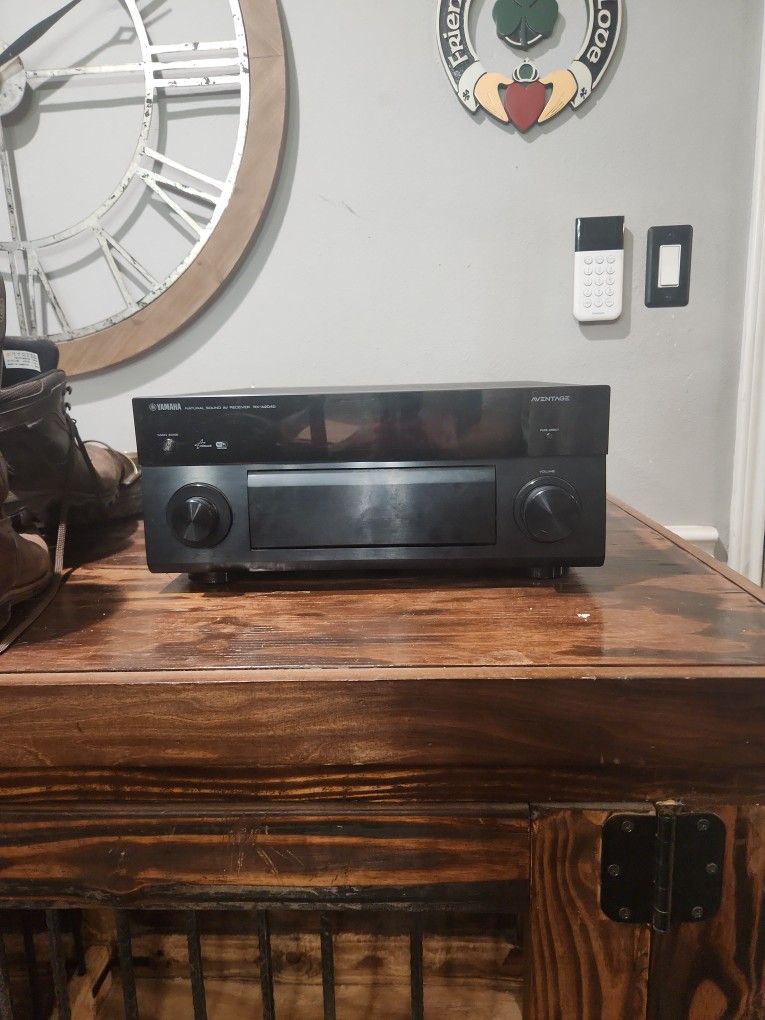 Yamaha RX- A2040 AV Receiver