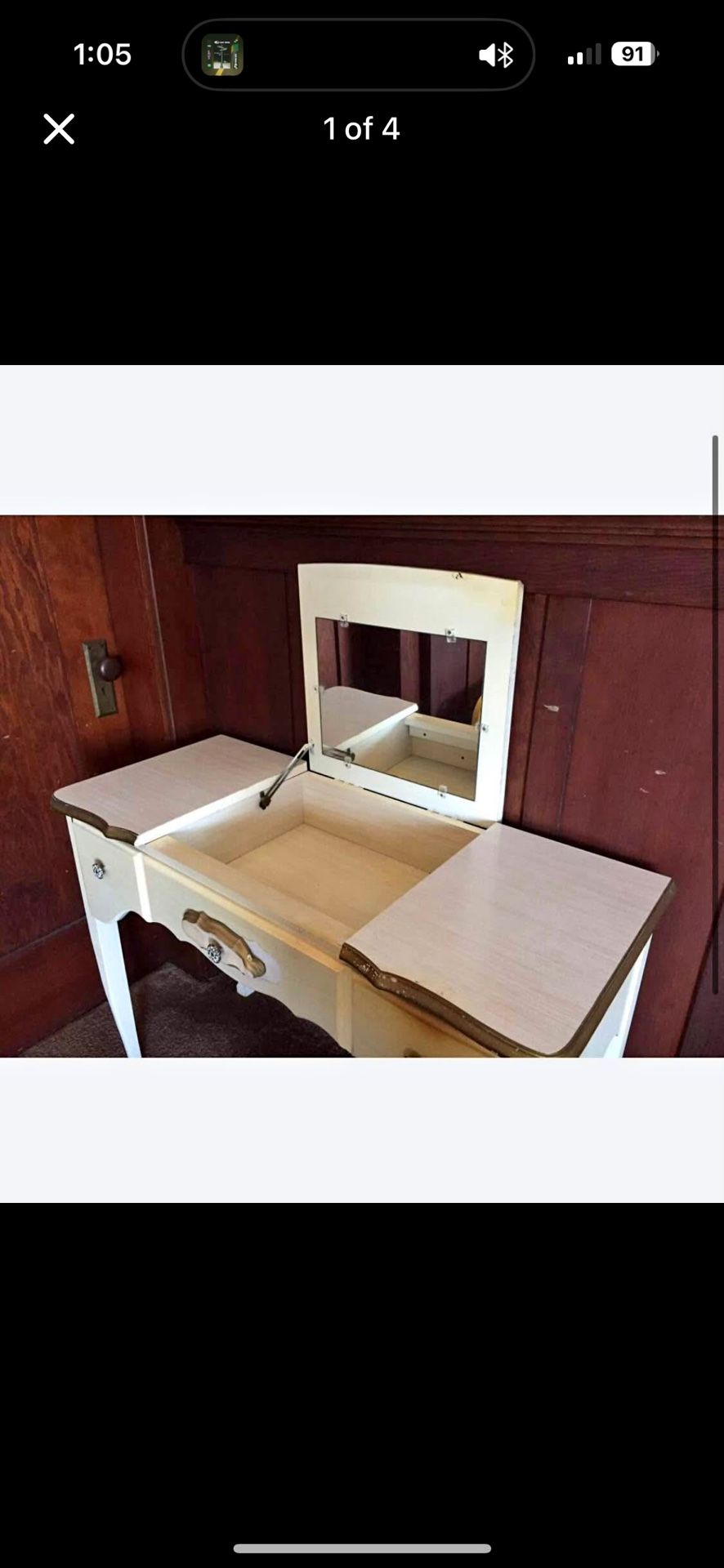 Vanity / Desk - great condition, 2/3 drawers plus mirror - OBO