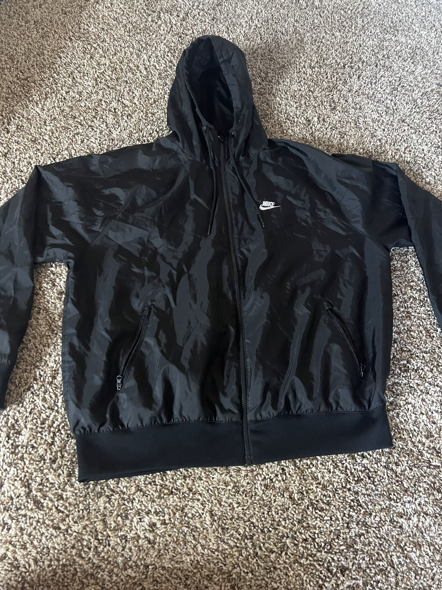 nike windbreaker